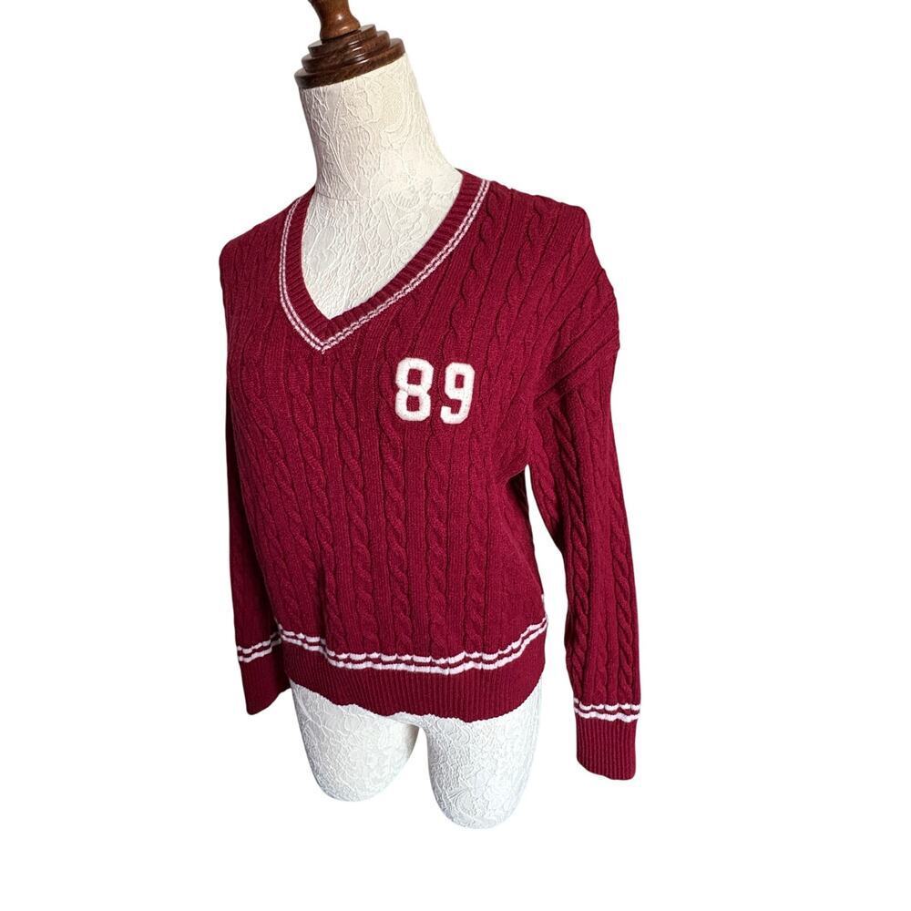 Burgundy Cable Knit V Neck Med Varsity Sweater Arden B Preppy Y2K Dark Academia - Picture 8 of 9